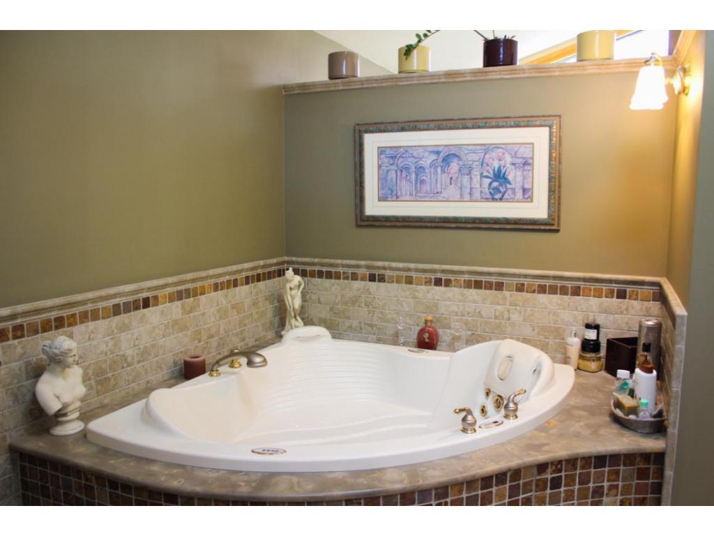 405 Meeker Road Vestal, NY 13850 - Photo 17 of 23 Gallery Image 17