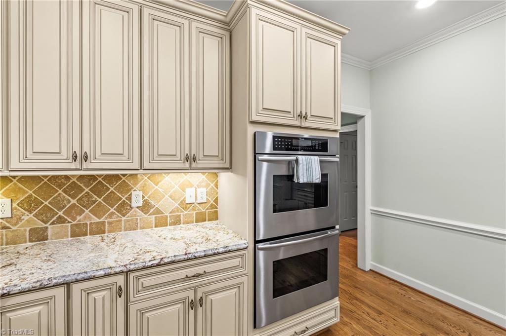 1700 Farnsworth Court High Point, NC 27262 - Photo 16 of 49