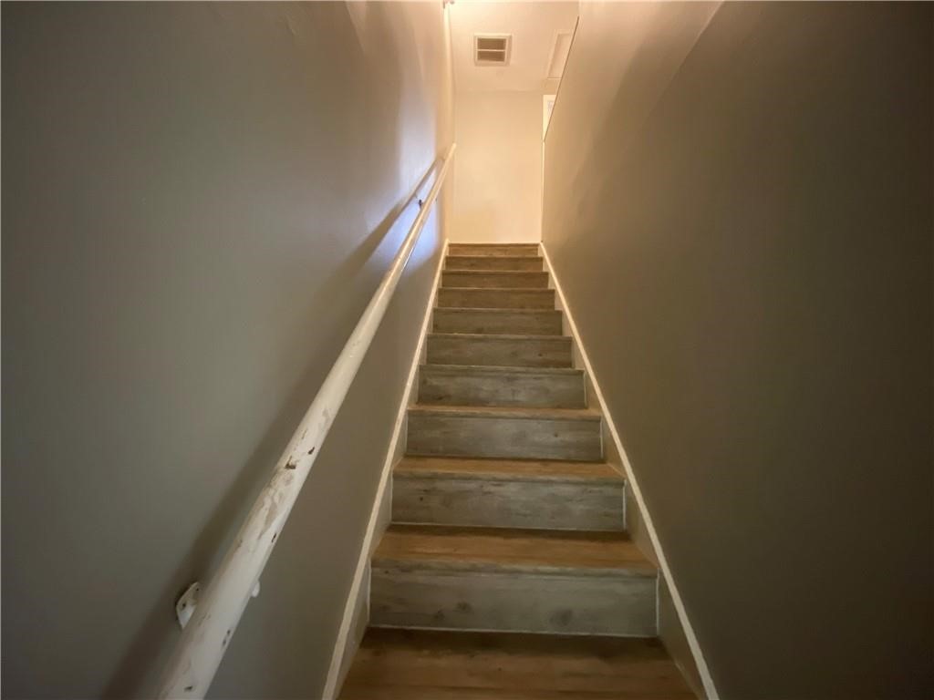2413 Leon Street, Unit 101 Austin, TX 78705 - Photo 11 of 22 a view of entryway