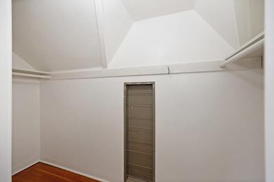 535 Myrtle Avenue Modesto, CA 95350 - Photo 30 of 42 a view of small space