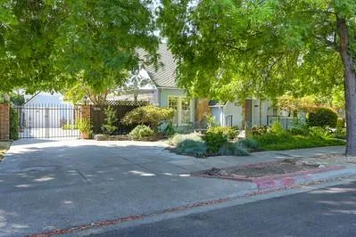$699,000 | 535 Myrtle Avenue, Modesto, CA 95350