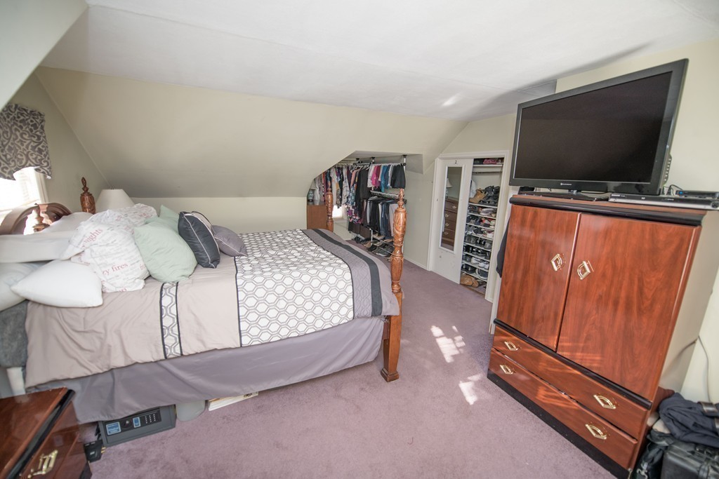 1069 Sumner Avenue Springfield, MA 01118 - Photo 11 of 15