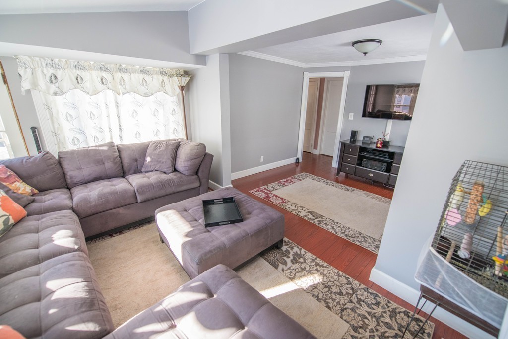 1069 Sumner Avenue Springfield, MA 01118 - Photo 8 of 15