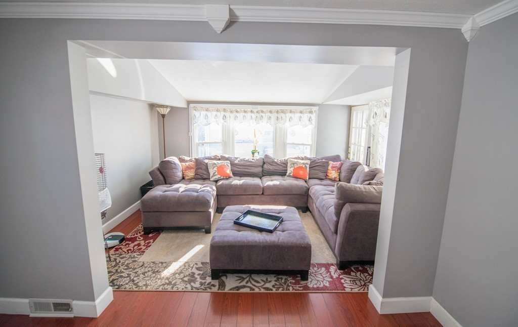 1069 Sumner Avenue Springfield, MA 01118 - Photo 9 of 15
