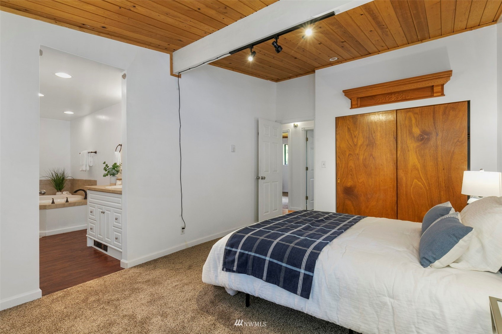 9193 Banner Road Southeast Port Orchard, WA 98367 - Photo 14 of 35 Gallery Image 14
