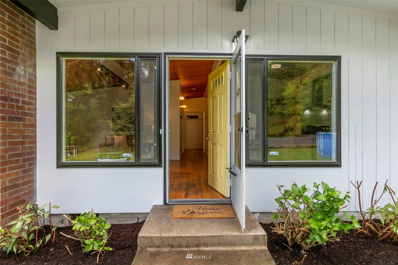 9193 Banner Road Southeast Port Orchard, WA 98367 - Photo 3 of 35 Gallery Image 3
