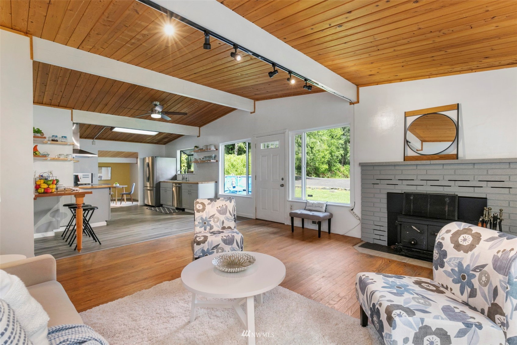 9193 Banner Road Southeast Port Orchard, WA 98367 - Photo 6 of 35 Gallery Image 6