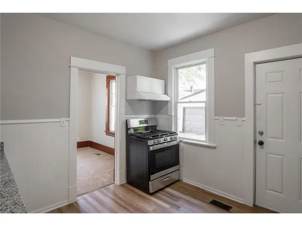 $2,599 | 188 Wyoming Street East, St. Paul, MN 55107