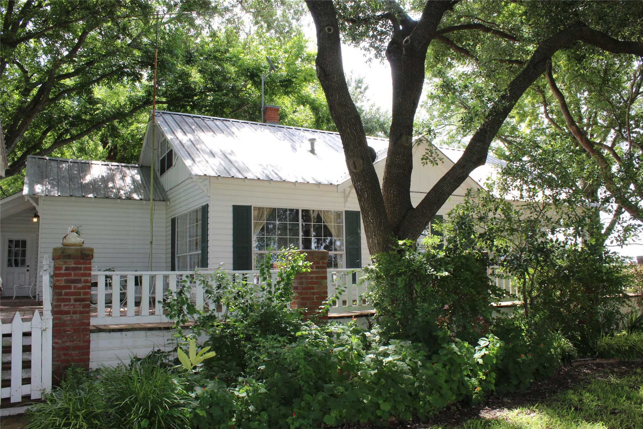 14808 Whitman Road Washington, TX 77880 - Photo 3 of 19