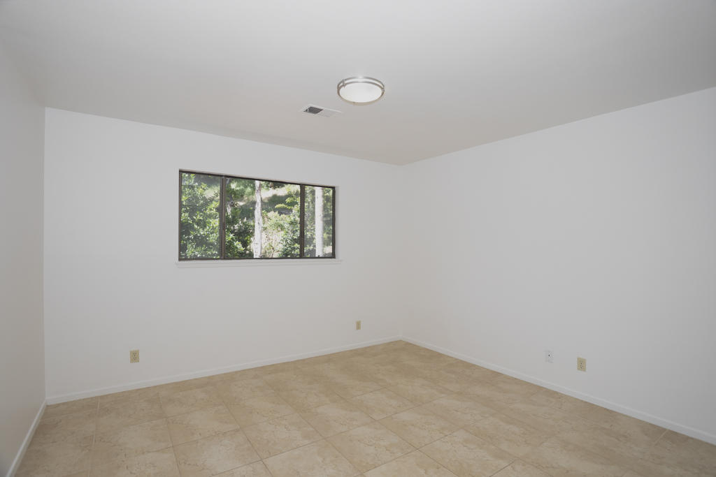 908 Vereda Del Ciervo Goleta, CA 93117 - Photo 27 of 35 an empty room with a window