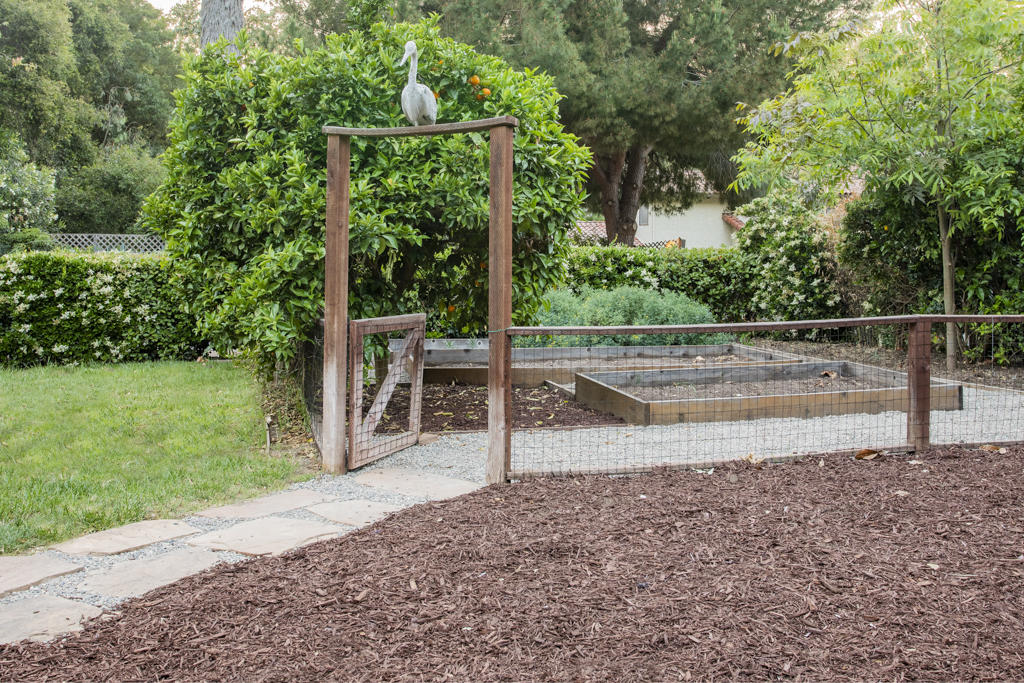 908 Vereda Del Ciervo Goleta, CA 93117 - Photo 31 of 35 a view of a backyard