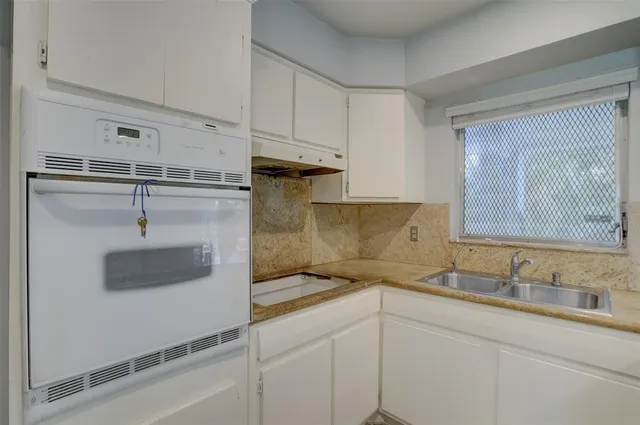 $3,400 | 3140 Northeast 9th Avenue, Pompano Beach, FL 33064