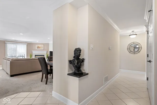 $300,000 | 8751 Jaffa Ct Drive East, Unit 33, Indianapolis, IN 46260