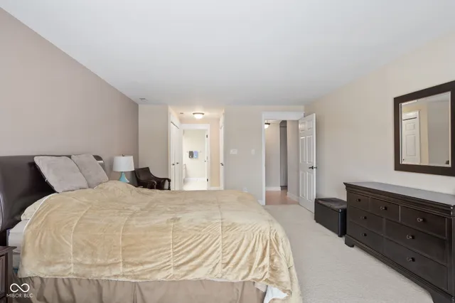 $300,000 | 8751 Jaffa Ct Drive East, Unit 33, Indianapolis, IN 46260