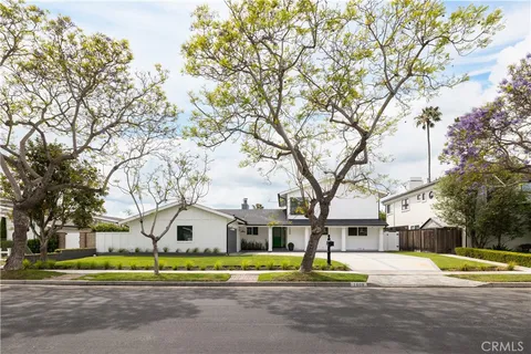 $4,850,000 | 1609 Ruth Lane, Newport Beach, CA 92660