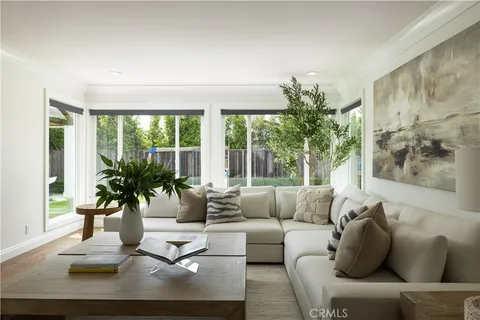 $4,850,000 | 1609 Ruth Lane, Newport Beach, CA 92660