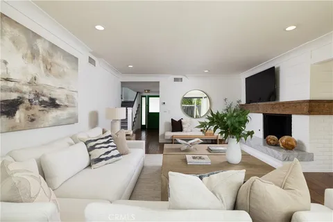 $4,850,000 | 1609 Ruth Lane, Newport Beach, CA 92660