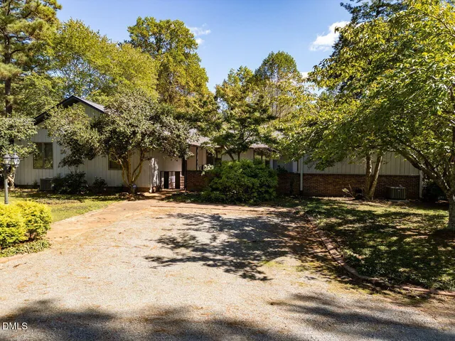 $775,000 | 9568 Highway 210, Four Oaks, NC 27524