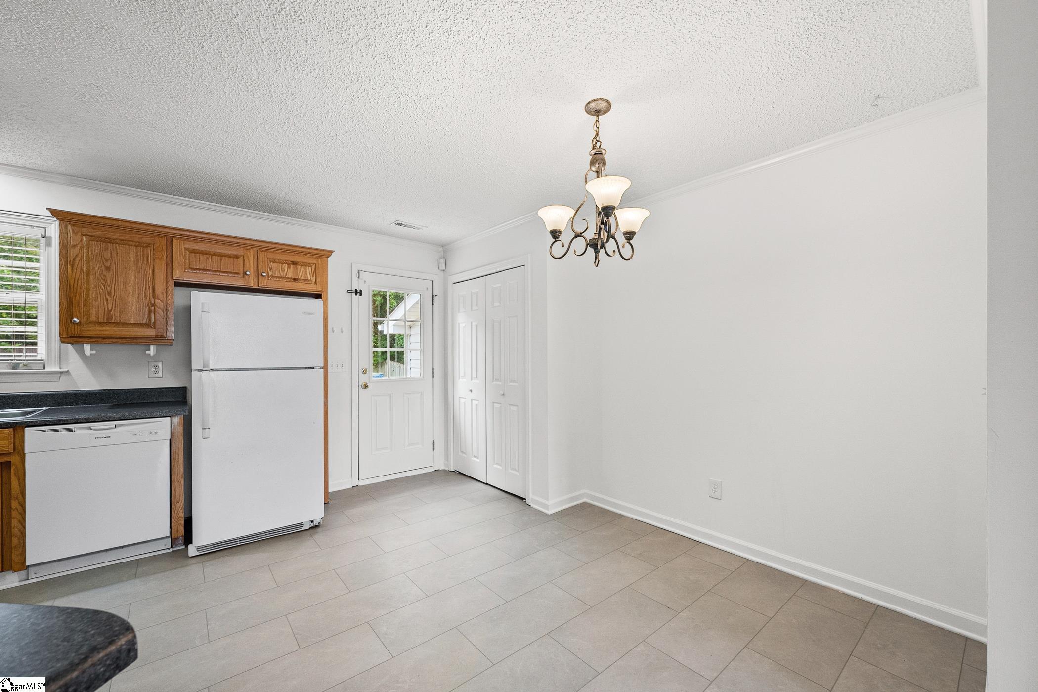 107 Cosmos Lane Greer, SC 29651 - Photo 7 of 36