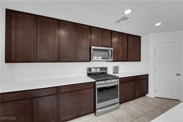 $2,850 | 8753 Vermont Vista Street, Las Vegas, NV 89113