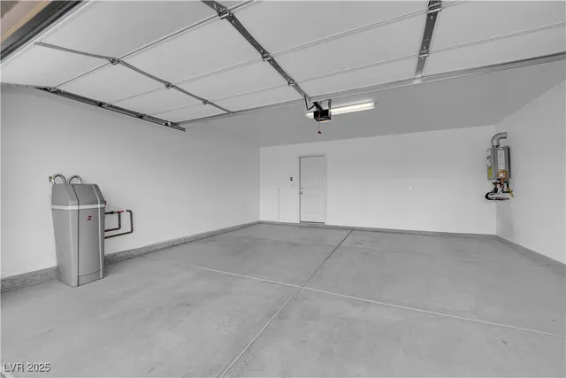 $2,850 | 8753 Vermont Vista Street, Las Vegas, NV 89113