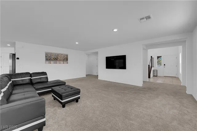 $2,850 | 8753 Vermont Vista Street, Las Vegas, NV 89113