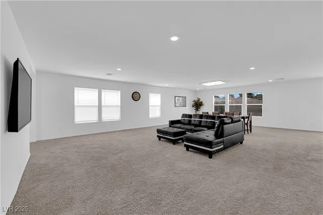 $2,850 | 8753 Vermont Vista Street, Las Vegas, NV 89113