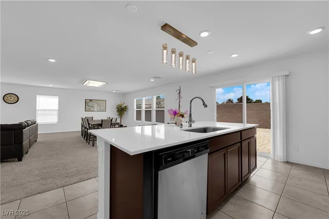 $2,850 | 8753 Vermont Vista Street, Las Vegas, NV 89113