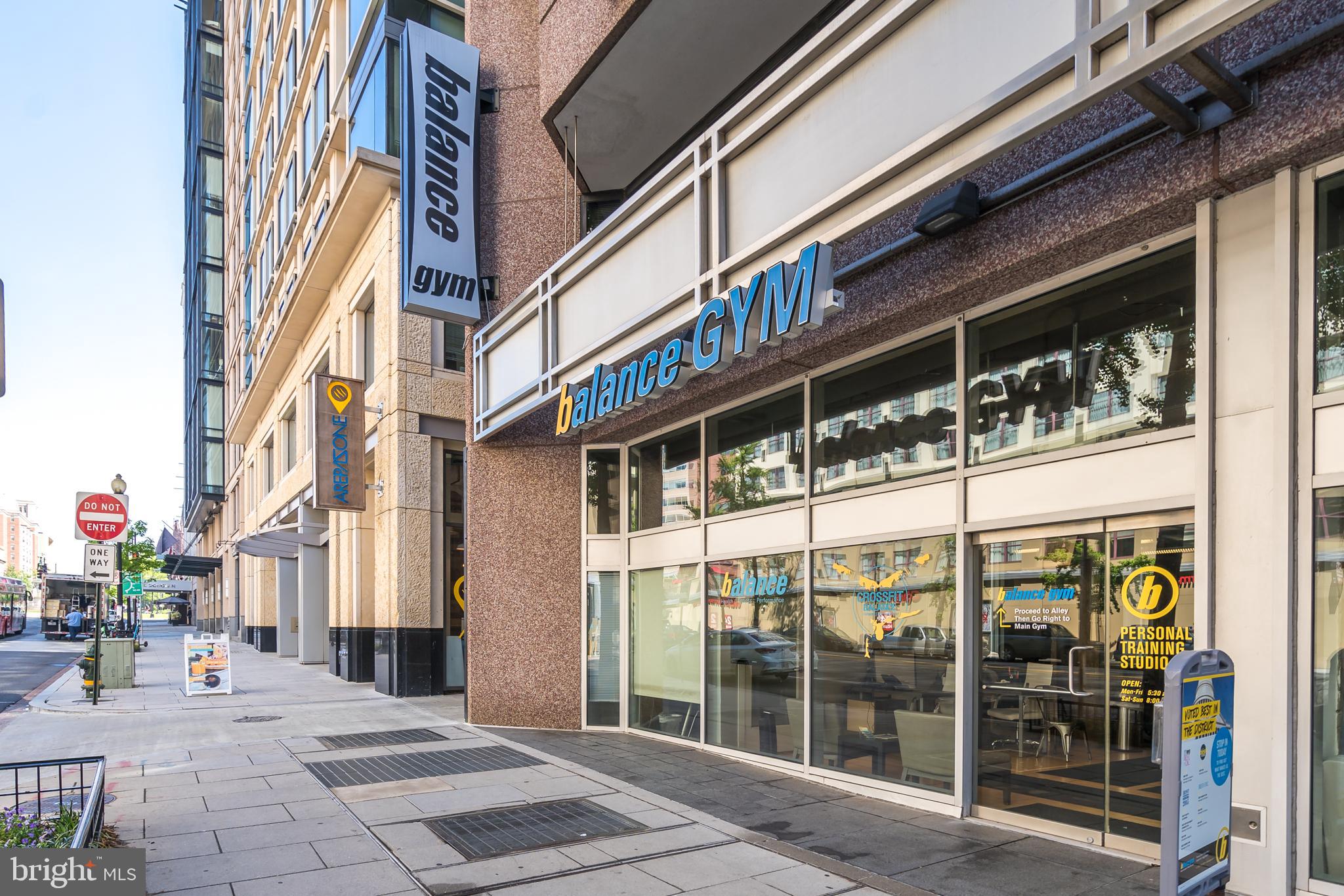 1133 14th Street Northwest, Unit 904 Washington, DC 20005 - Photo 28 of 31