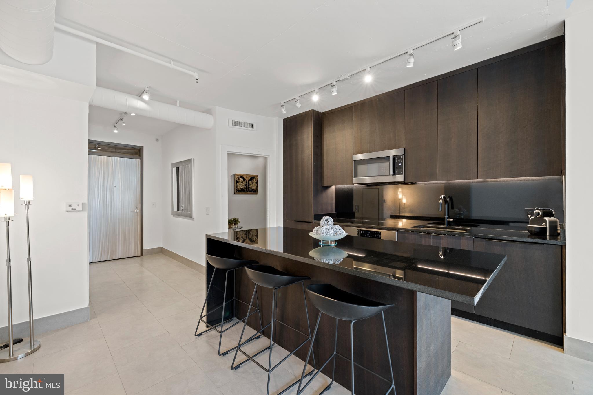 1133 14th Street Northwest, Unit 904 Washington, DC 20005 - Photo 5 of 31