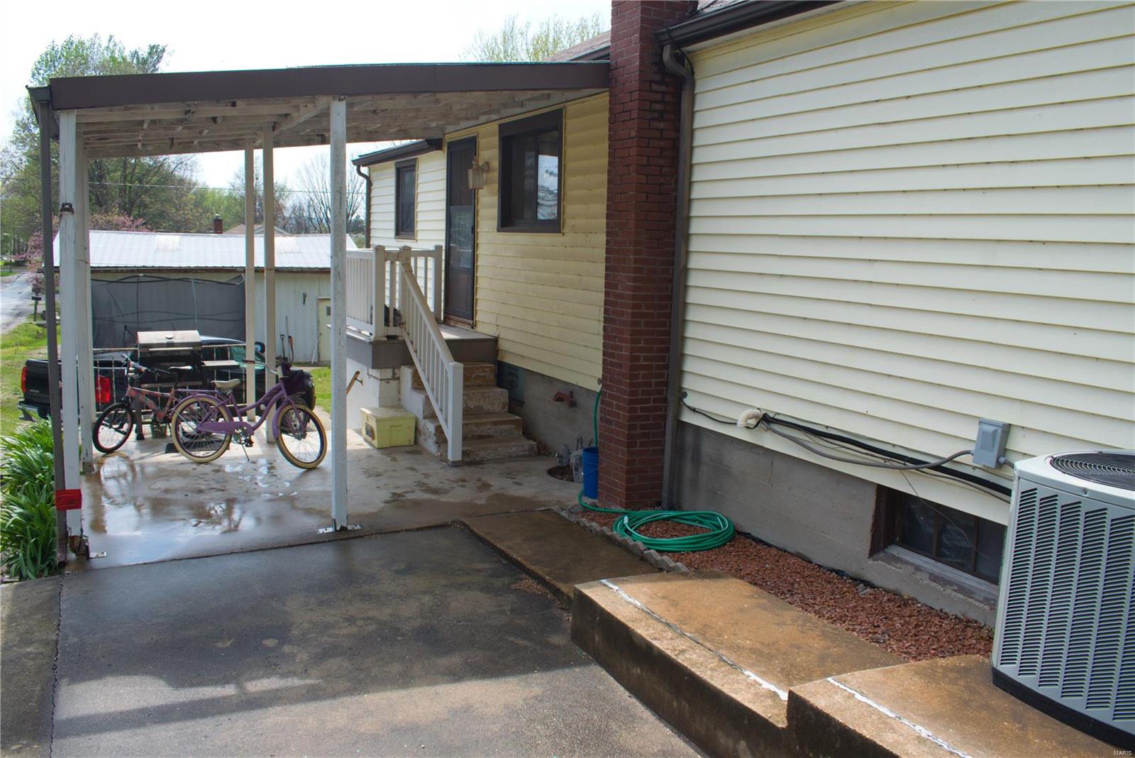 615 Bluff Road Prairie du Rocher, IL 62277 - Photo 7 of 35