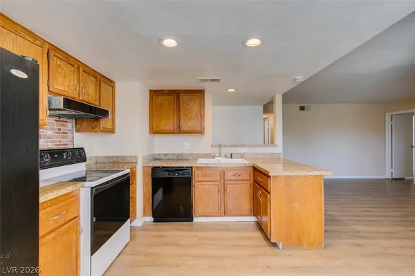 $1,315 | 1604 Justin Place, Henderson, NV 89011