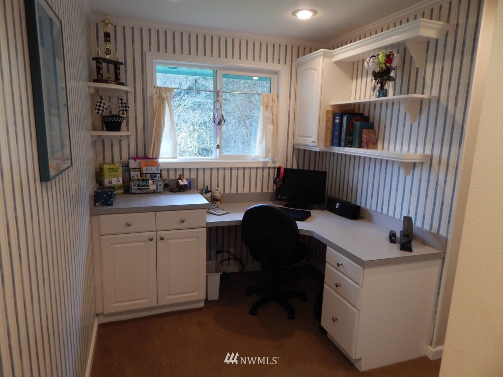 20411 96th Avenue Northeast Bothell, WA 98011 - Photo 17 of 25