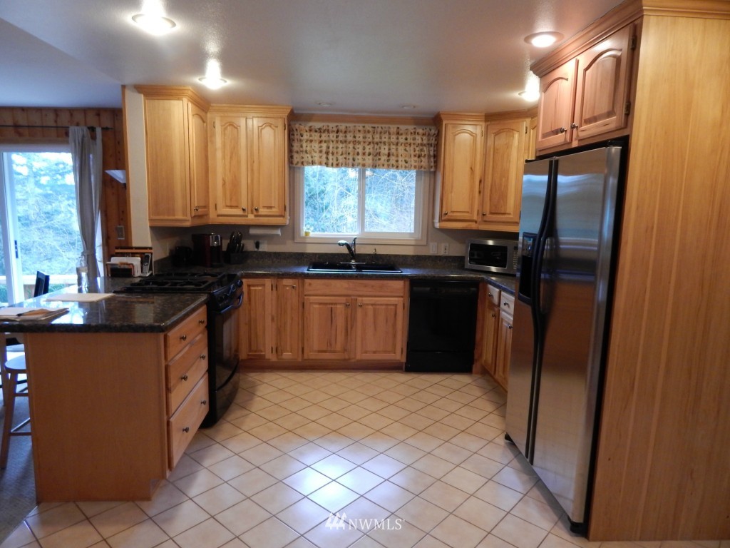 20411 96th Avenue Northeast Bothell, WA 98011 - Photo 5 of 25