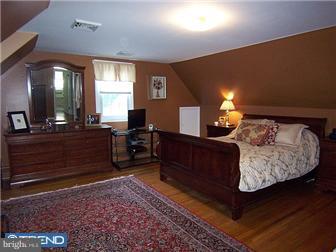 17 Braxton Road Bryn Mawr, PA 19010 - Photo 8 of 12 Bedroom - Main