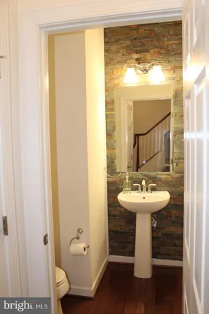 $3,900 | 1548 Kinnaird Terrace Northeast, Leesburg, VA 20176