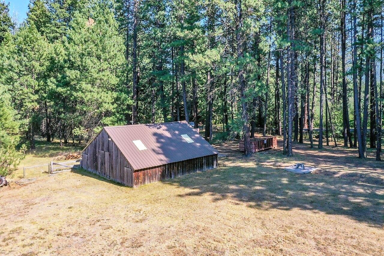 26316 Southwest Pine Lodge Road Camp Sherman, OR 97730 - Photo 29 of 35 26316 SW Pine Lodge Rd Camp Sherman OR 9