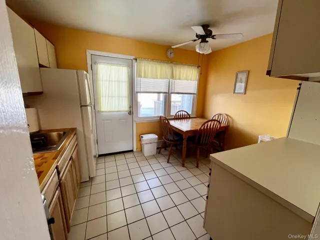 $189,000 | 105 Finch Lane, Unit 1B, Islip, NY 11751