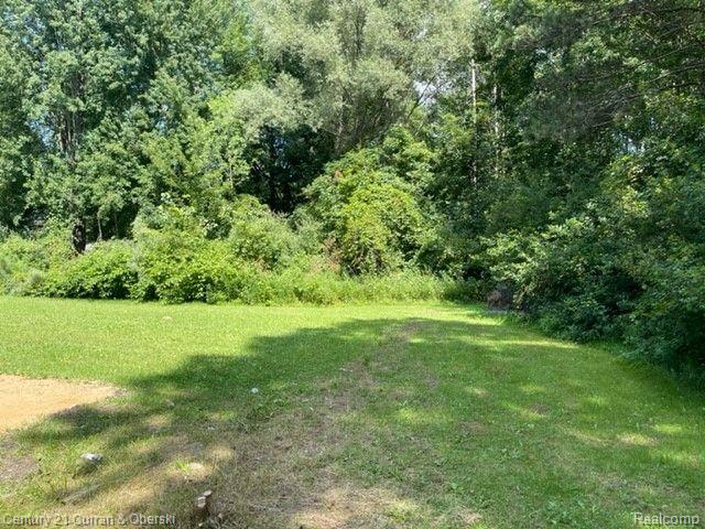 1181 West Moore Road Saginaw, MI 48601 - Photo 27 of 29 Gallery Image 27