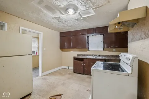 $115,000 | 404 North Grant Avenue, Indianapolis, IN 46201