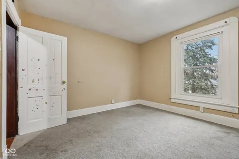 $115,000 | 404 North Grant Avenue, Indianapolis, IN 46201