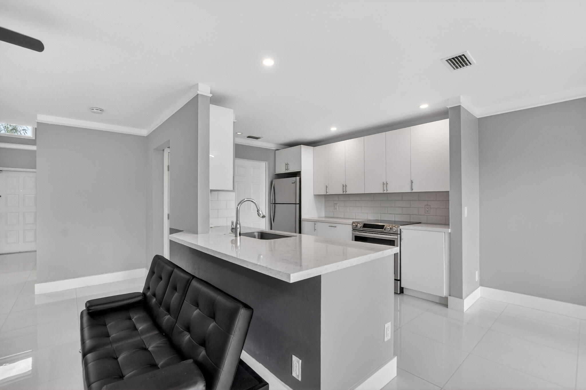 6773 Boca Pines Trail Boca Raton, FL 33433 - Photo 8 of 49 8-web-or-mls-DSC_5231