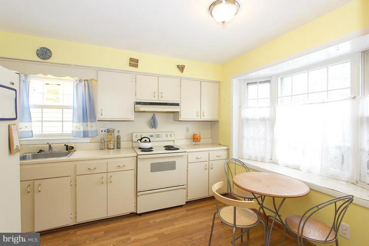9021 Glenville Road Silver Spring, MD 20901 - Photo 11 of 25 Kitchen