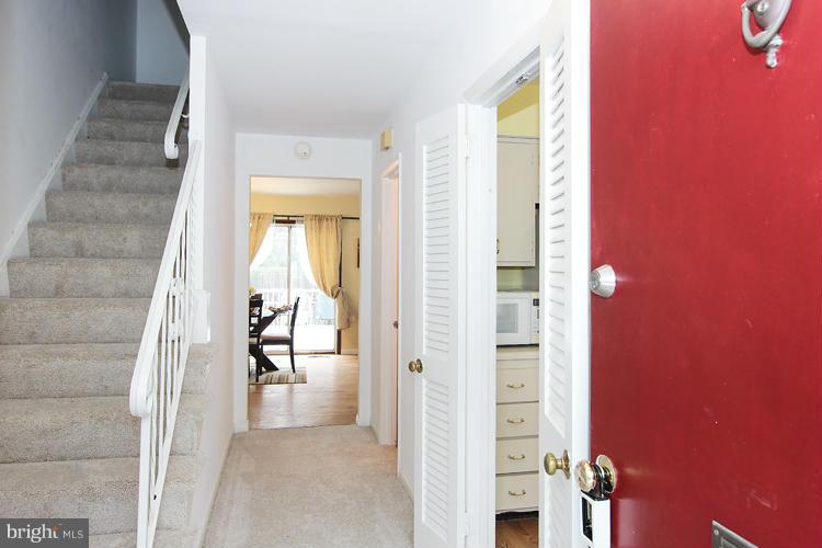 9021 Glenville Road Silver Spring, MD 20901 - Photo 3 of 25 entrance
