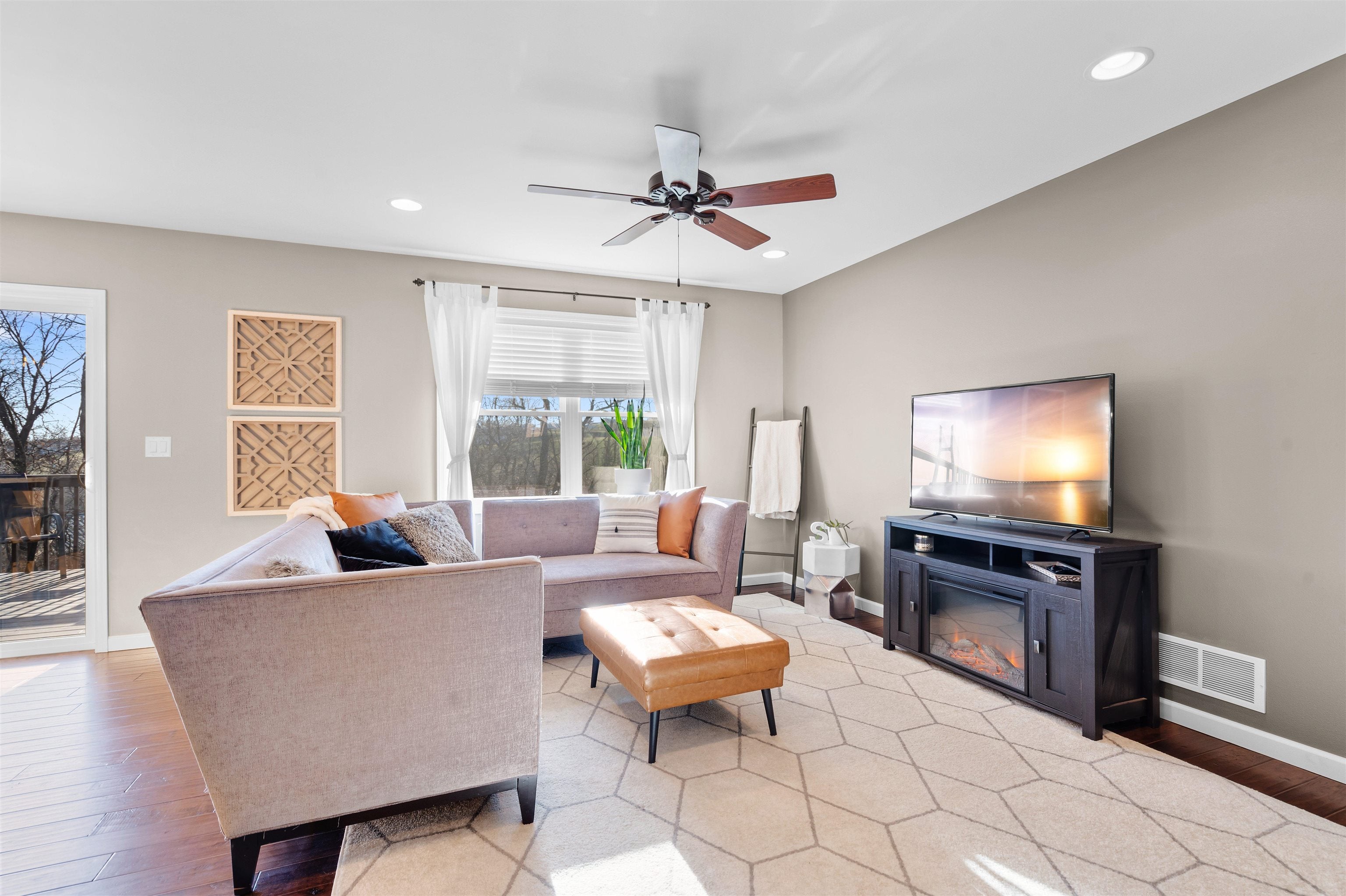 860 Marisa Ridge Dubuque, IA 52001 - Photo 5 of 30 Gallery Image 5