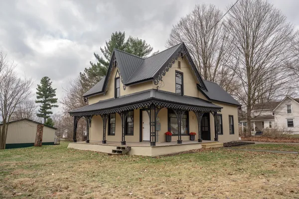$197,900 | 301 West Michigan Avenue, Augusta, MI 49012