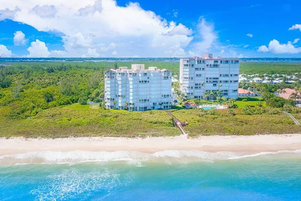 $5,500 | 3870 North Hwy A1A, Unit 304, Hutchinson Island, FL 34949