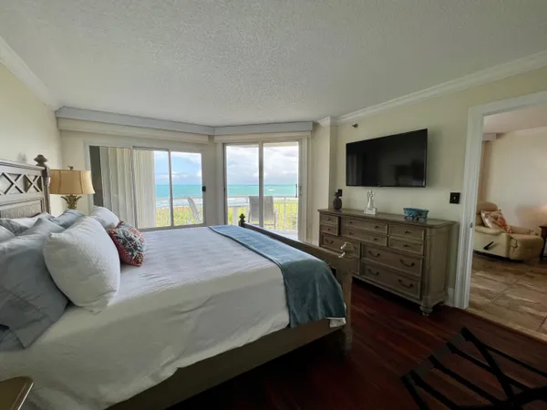 $5,500 | 3870 North Hwy A1A, Unit 304, Hutchinson Island, FL 34949