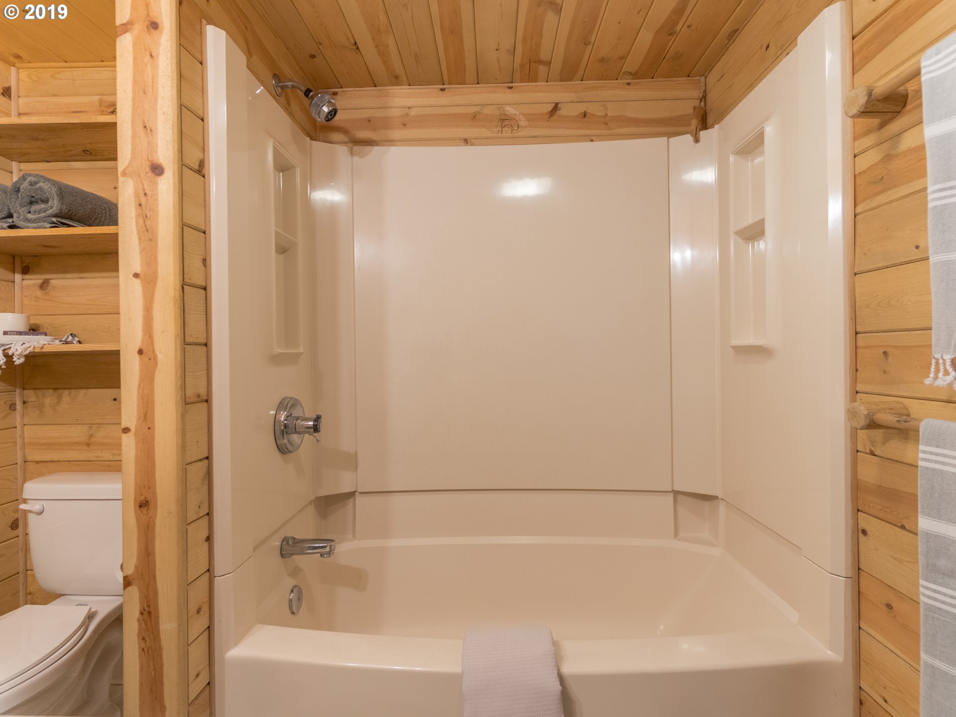27730 East John Lake Road Rhododendron, OR 97049 - Photo 16 of 30