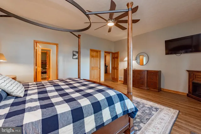 $1,439,000 | 165 Parkside N Court, McHenry, MD 21541